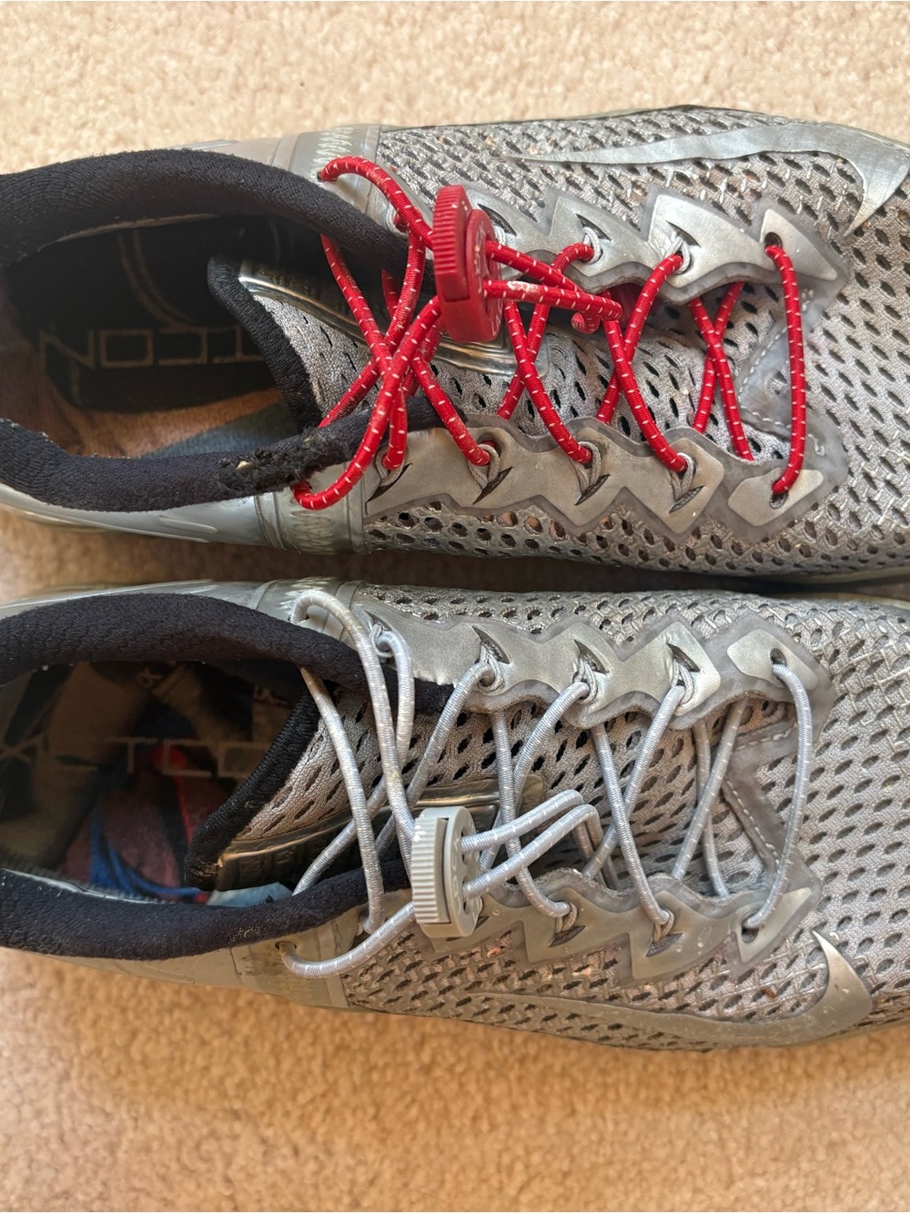 Silver Nike Metcons W 9.5 / M 8